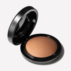 MAC Mineralize Skinfinish Natural DARK DEEP 10 G / 0.35 US OZ